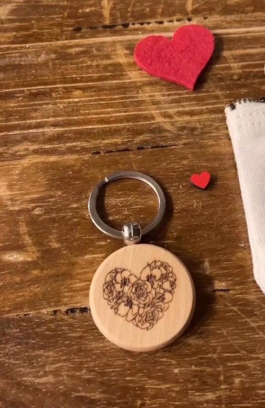 Porte clefs rond en bois - Cœur ♥️