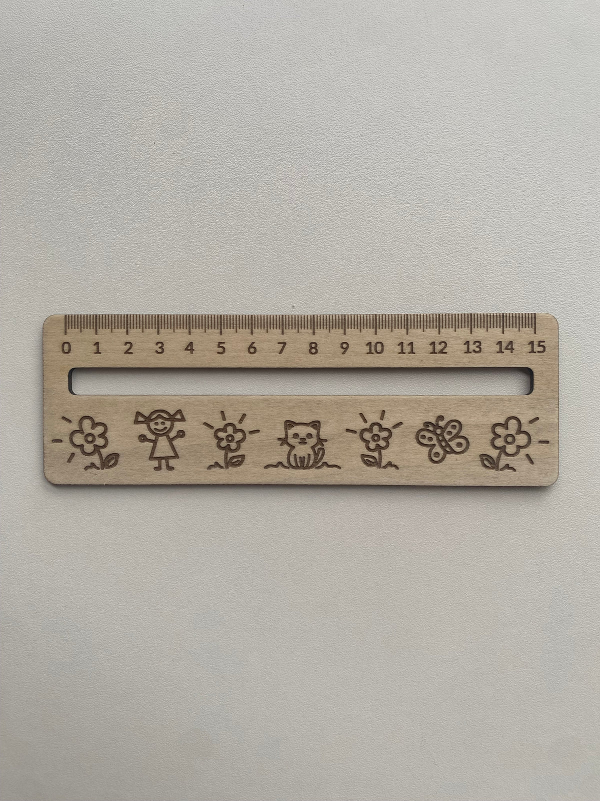 Règle de lecture en bois gravé